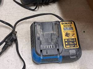 lot 842 image: DeWalt 12V Max  20V Max Lithium Ion Battery Charger DCB107