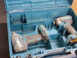 lot 845 image: Lot of (2) Makita 18V Impact Driver XDT13 with Case