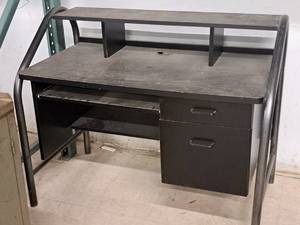 lot 1029 image: Office Computer Desk