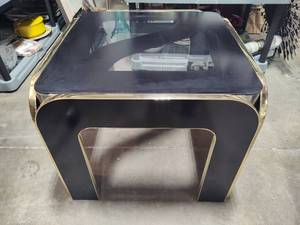lot 61 image: Vintage Side Table