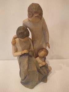 lot 15 image: Willow Tree Generations Figurine