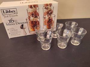 lot 70 image: Glass Espresso & Mini Dessert Cups