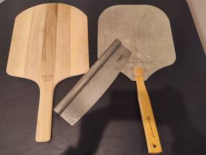 lot 139 image: Pizza Night Supplies