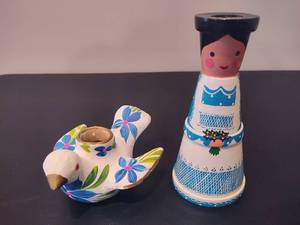 lot 117 image: Folk Art Candle Holders