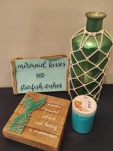 lot 115 image: Mermaid Decor