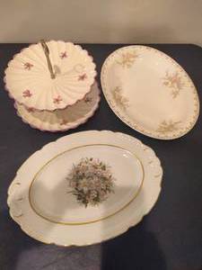 lot 113 image: Serving Platters