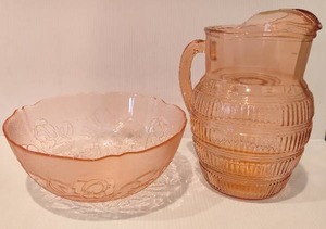 lot 34 image: Hazel AtlasArcoroc Pink Depression Glass