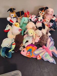 lot 103 image: TY Beanie Babies Assorted Animals