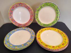 lot 84 image: Sangria 11 Collectible Plates