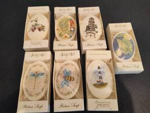 lot 90 image: Soap Art