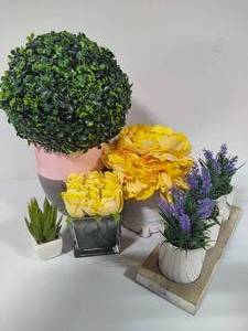 lot 29 image: Misc Faux Floral Decor