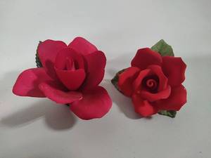 lot 27 image: Andrea by Sadek Red Roses