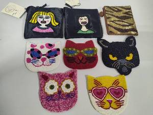 lot 133 image: Beaded Cat Coasters & Small Bags