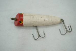lot 3 image: Vintage Moonlight Paw Paw Red & White 3350 Model