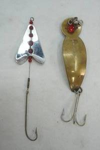 lot 39 image: Vintage Chas W. Lane Minnow Rig & Gibbs One Eye Wiggler 4