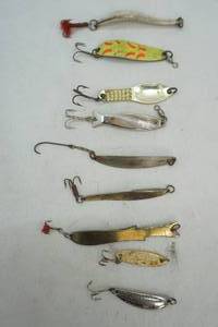 lot 75 image: Vintage Fishing Lures Kastmaster, Lujon, Luhr Jensen and more