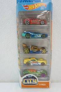 lot 96 image: Hot Wheels City 5-Pack. Unopened