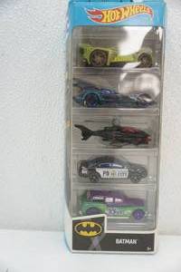 lot 99 image: Hot Wheels Batman 5-pack. Unopened.