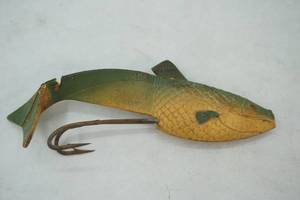 lot 110 image: Vintage VIVIF Rubber Minnow Lure 6 long