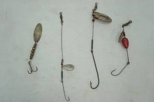 lot 137 image: Vintage Fly Fishing & Spinner Lures
