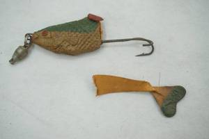 lot 159 image: Vintage VIVIF Rubber Minnow Lure.