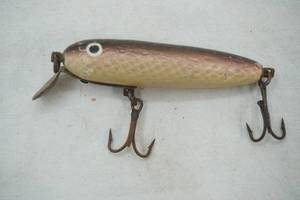 lot 165 image: Vintage Wooden Fishing Lure