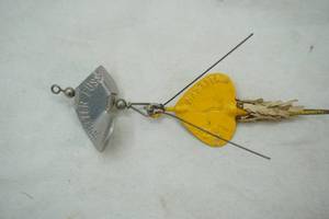 lot 166 image: Vintage Sputter Fuss Hawaiian 2.5. Arbogast