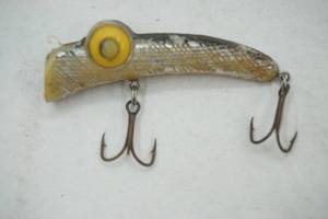 lot 186 image: Vintage Rabble Rouser Fishing Lure 1970s