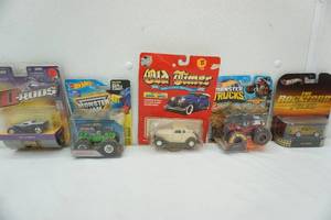 lot 216 image: Hot Wheels, Jada, and Old Timer Cars Unopened (5ct)