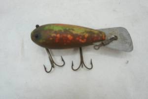 lot 233 image: Vintage Creek Chub Bait Co Fishing Lure