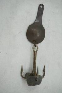 lot 245 image: Vintage Hendryx Spoon Lure