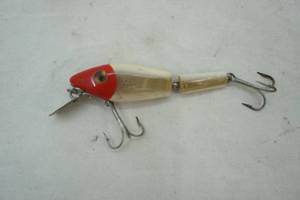 lot 253 image: Vintage L&s mirrolure sinker lure