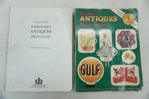 lot 265 image: Schroeders Antiques Price Guide Book Lot