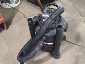 lot 7 image: Used Craftsman 3.25 Peak HP Shop Vac