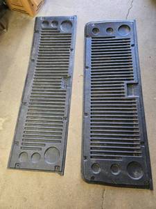lot 21 image: Tailgate Liners