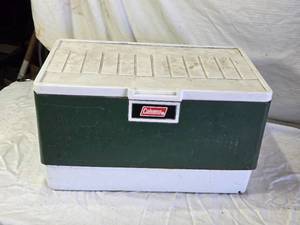 lot 27 image: Coleman Green Camping Cooler