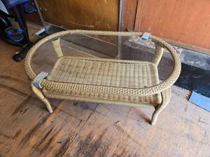 lot 45 image: Wicker and Glass Oval Coffee Table