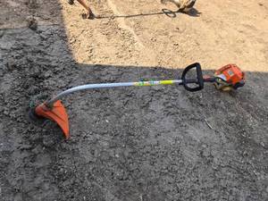 lot 56 image: STIHL FS 75 Gas String Trimmer