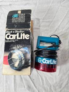 lot 65 image: Black & Decker CarLite 12 Volt Road-Spot Emergency Lite