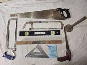 lot 69 image: Hand Tools Including Saws and Level