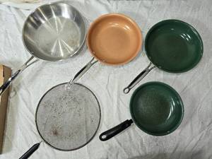 lot 104 image: Frying Pans and Mesh Splatter Screen
