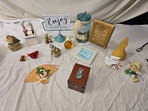 lot 121 image: Decorative Figurines and More