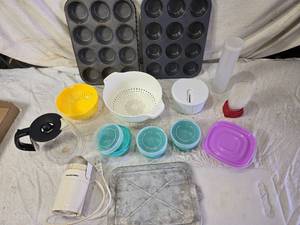 lot 136 image: Kitchenware with Bakeware, Containers, and Grinder