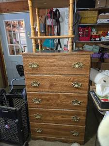 lot 148 image: Wooden Chest of 5 Drawers and End Table