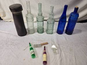 lot 179 image: Decorative Glass Bottles and Ornaments