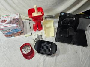 lot 193 image: Kitchen Gadgets including Meatball Maker and Slicer