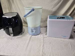 lot 198 image: Conair ThermaLuxe, Cyclone Washmate Compact Washing Machine, and Unmarked Air Fryer