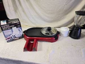 lot 201 image: Toastmaster Blender and Presto Salad Shooter and More