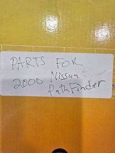 lot 222 image: Set of Parts for 2000 Nissan Pathfinder ()