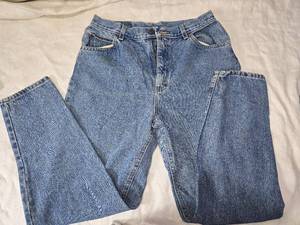 lot 229 image: Denim Riders Authentic Blue Jeans Size 14 Med